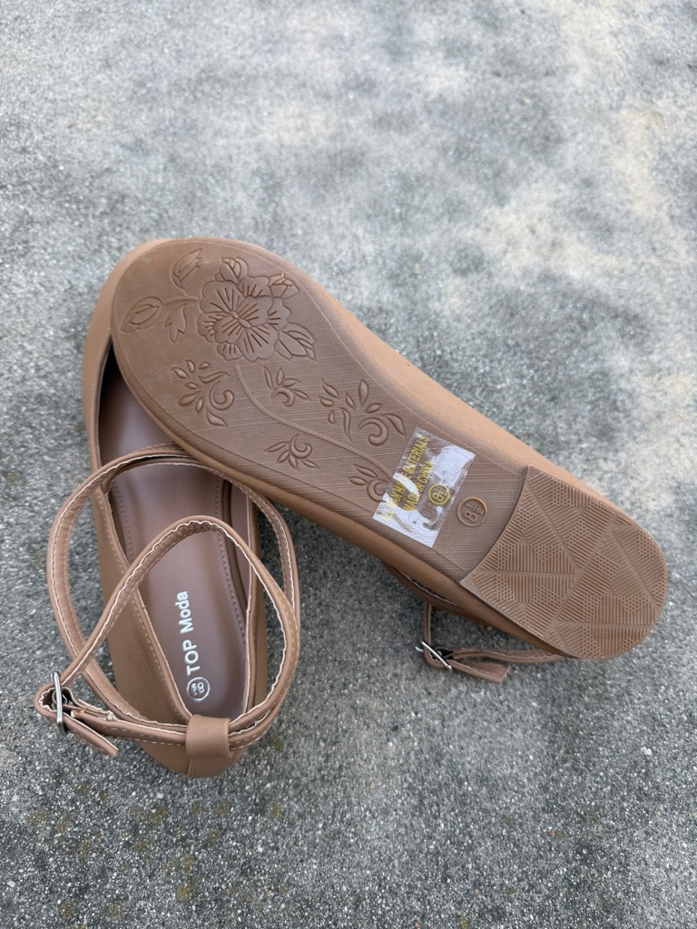 TOP Moda Tan Strappy Ballet Flats - Picture 4 of 4